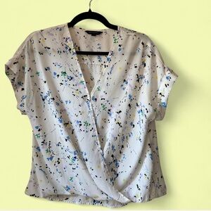 Y2K Banana Republic White Abstract Print Blouse